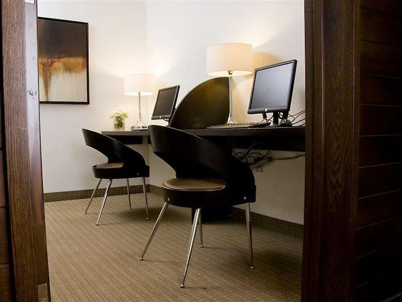 Cambridge Suites Hotel Halifax 3*,